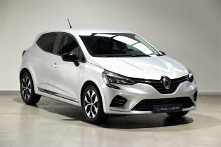 Renault Clio (or similar)